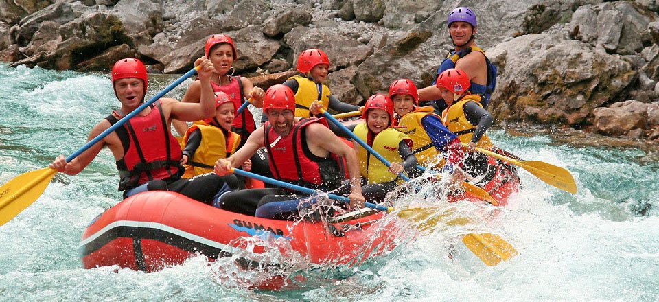 raften soca river bovec slovenie