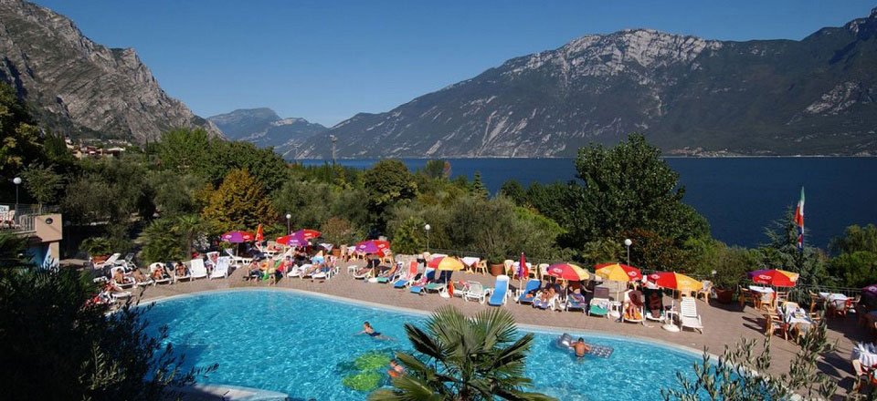 gardameer camping garda pool