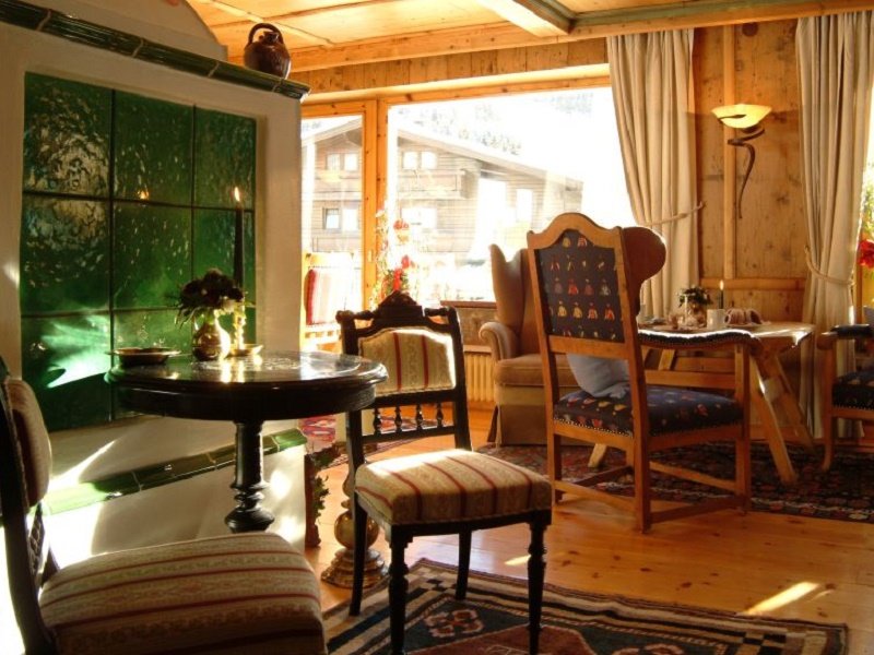 Alpine palace saalbach poker
