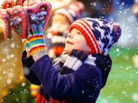 wiener christkindlmarkt kind kerstmarkt wenen