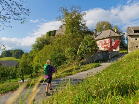 burg finkenstein alpe adria trail circular tour