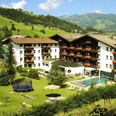 hotel kroneck kirchberg in tirol zomervakantie