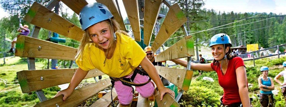 outdoor active karinthie vakantie oostenrijk oostenrijkse alpen familievakantie nassfeld hoogtouwenparcours