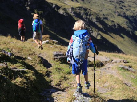 mini huttentocht actieve vakantie familie val di rabbi val di sole wandelen kinderen vakantie italie italiaanse alpen (2)