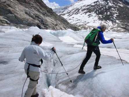 actieve vakantie gletsjertrekkings aletsch gletsjer trekking vakantie zwitserland (16)