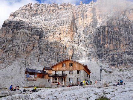 brenta dolomiti trail huttentocht dolomieten val di sole actieve vakantie italie italiaanse alpen rifugio alimonta berghut 2