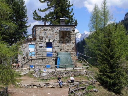 huttentocht val di fassa dolomieten trentino italiaanse alpen wandeltocht (19)