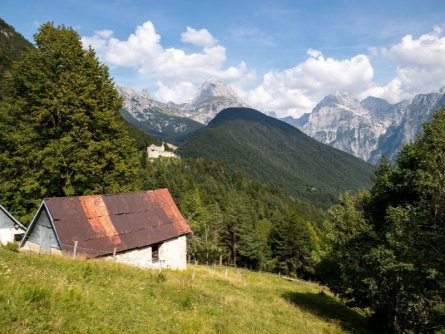 juliana trail etapa15 log pod mangartom cave del predil 48 (mitja sodja)