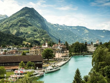 rondreis zwitserland interlaken berner oberland alpen zwitserland tourismus interlaken (ivo scholz)