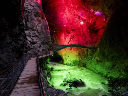 gletscherschlucht grindelwald jungrauregion berner oberland zwitserland tourismus jungfrauregion