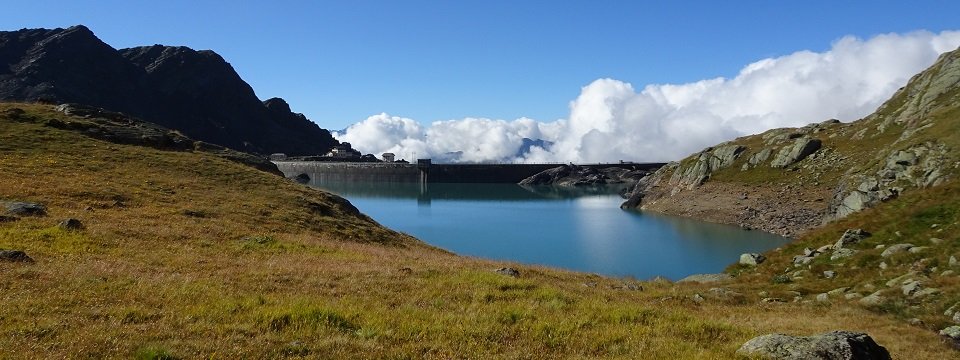 huttentocht stelvio national park glacier italie view from lake careser (2)