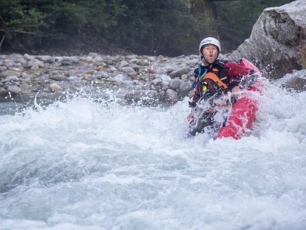 outdoor active zillertal outdoorvakantie tirol oostenrijk river bug 10