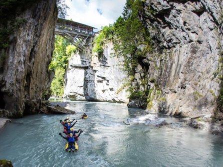 outdoor active zillertal outdoorvakantie tirol oostenrijk river bug 7