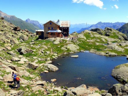 huttentocht stubaier höhenweg stubaier alpen stubaital oostenrijk stubai tirol tourismusverband stubai tirol stage 6 nurnberger hütte bremer hütte 8