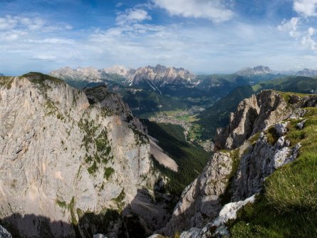 huttentocht val di fassa italie apt val di fassa panorama da cima 11 della val di fassa e pozza di fassa 2