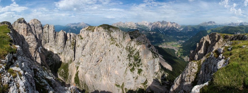 huttentocht val di fassa italie apt val di fassa panorama da cima 11 della val di fassa e pozza di fassa