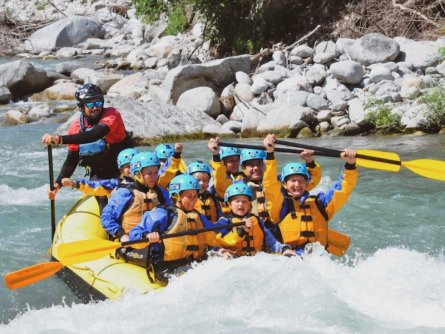 family active val di sole avontuurlijke gezinsvakantie trentino italie family rafting 3