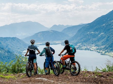 family active ossiacher see avontuurlijke gezinsvakantie karinthie oostenrijk biken ossiacher tauern 28 region villach tourismus gmbh michael stabentheiner