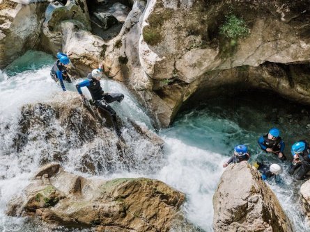 family active lofer salzburger saalachtal avontuurlijke gezinsvakantie oostenrijk canyoning rocks and ropes