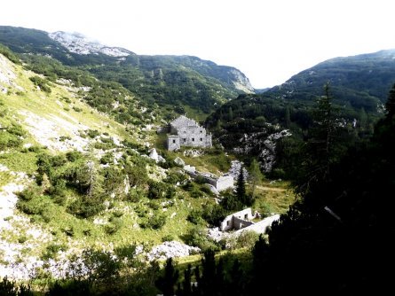 huttentocht julische alpen slovenie wandelen 21