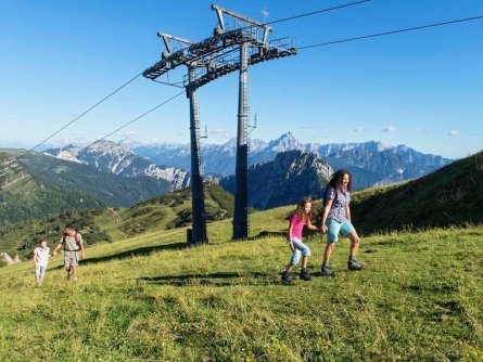 family active nassfeld karinthië avontuurlijke gezinsvakantie oostenrijk alpen wandeltocht zupanc