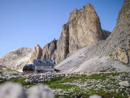 rifugio antermoia huttentocht dolomieten panorama val di fassa zuid tirol italie italiaanse alpen wandelvakantie