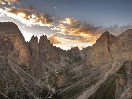 huttentocht dolomieten panorama val di fassa zuid tirol italie italiaanse alpen wandelvakantie valle del vajolet