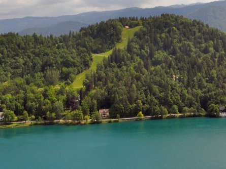 family active bled avontuurlijke gezinsvakantie slovenië klimpark rodelbaan straza hill lake bled 03 slovenia