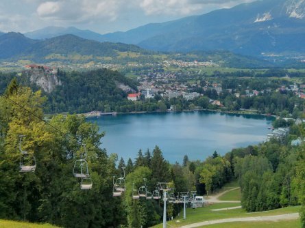 family active bled avontuurlijke gezinsvakantie slovenië klimpark rodelbaan straza hill lake bled slovenia