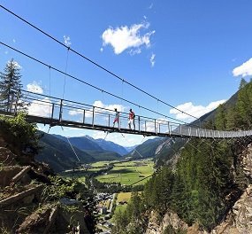 oetztal trail hangbrug langenfeld otztal tirol oostenrijk (2)