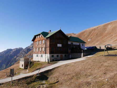 day 2   huttentocht puez odle nature_park dolomieten italiaanse alpen italie berghut day 2   adolf munkel weg   rifugio genova (7)