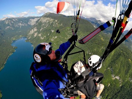 family active bled actieve avontuurlijke familie vakantie slovenië tandem paragliding (3)