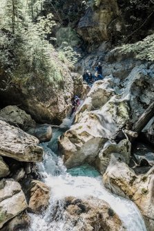 family active lofer avontuurlijke gezinsvakantie canyoning oostenrijk (1)