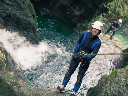 outdoor active bled actieve avontuurlijke vakantie canyoning slovenië julische alpen (5)