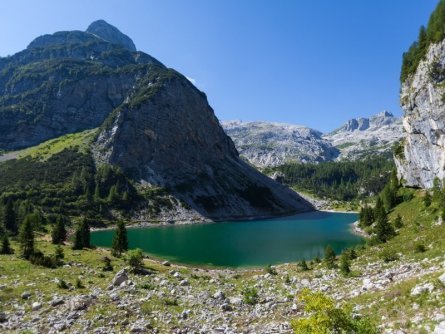 huttentocht triglav panorama gorenjska slovenie lake krn