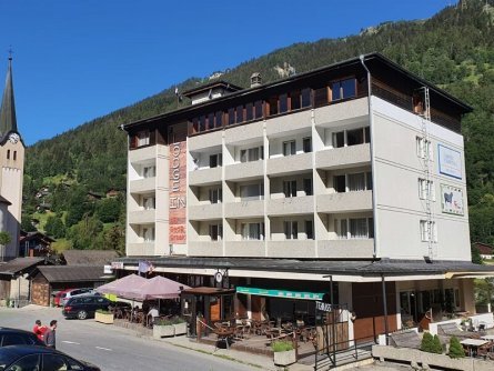 mini huttentocht aletschgletsjer zwitserland fiesch hotel lodge inn