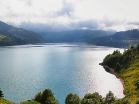 huttentocht savoie panorama frankrijk beaufort roselend lake