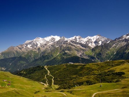 huttentocht savoie panorama frankrijk beaufort kromosphere