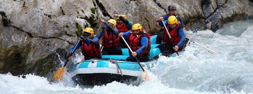 family active samoëns avontuurlijke gezinsvakantie families frankrijk haute savoie rafting