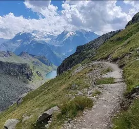 actieve vakantie mini huttentocht zwitserland lac de louvie