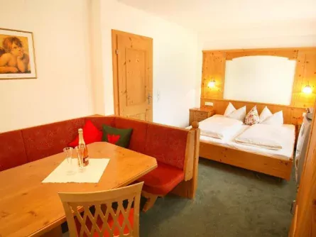 family active zillertal oostenrijk tirol ried im zillertal ferienhof lackner slaapkamer