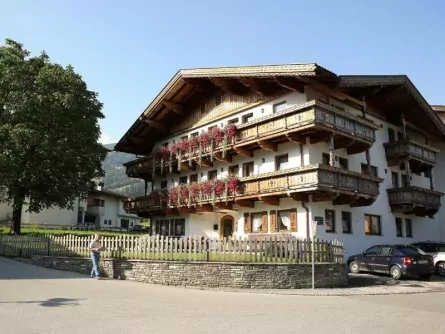 family active zillertal oostenrijk tirol ried im zillertal ferienhof lackner buiten