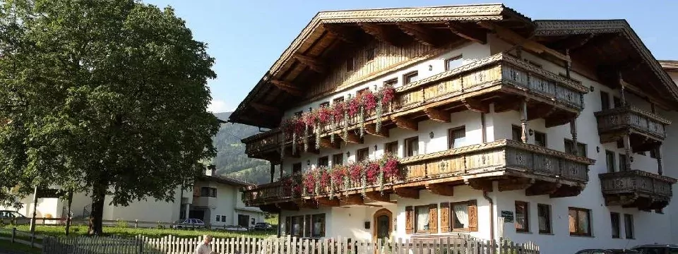 family active zillertal oostenrijk tirol ried im zillertal ferienhof lackner buiten
