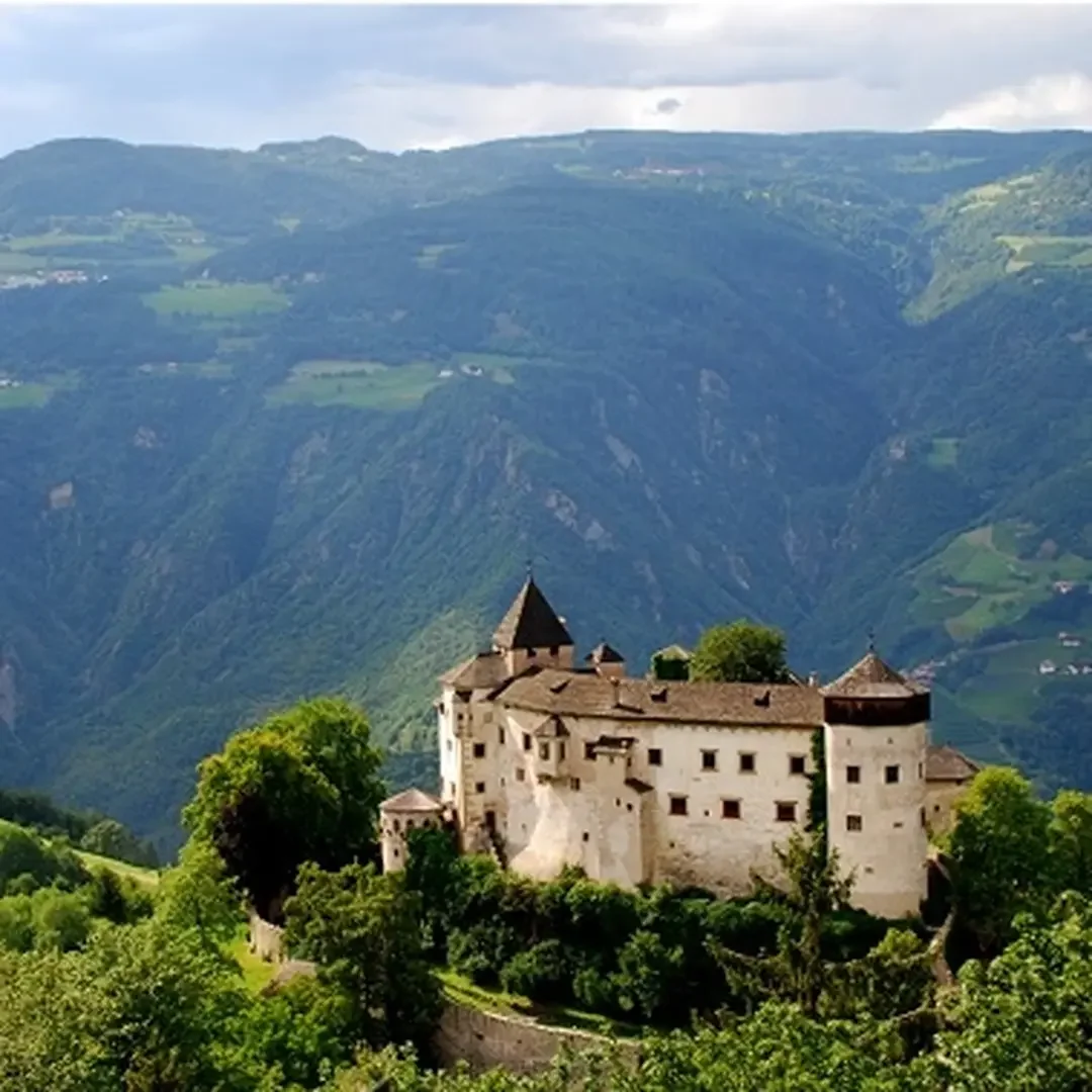 rondreis dolomieten highlights italie italiaanse alpen trentino zuid tirol schloss pr&ouml;sels