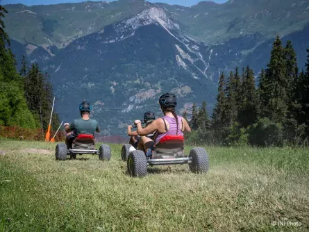 family outdoor active la plagne actieve gezinsvakantie outdoorvakantie frankrijk savoie mountain cart2