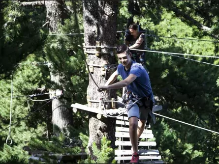 family active la plagne actieve gezinsvakantie families frankrijk savoie avontuurlijk klimpark2