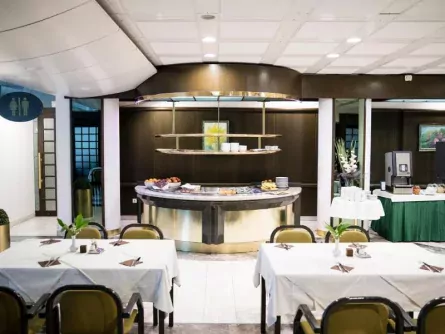 hotel alp bovec goriska slovenie restaurant