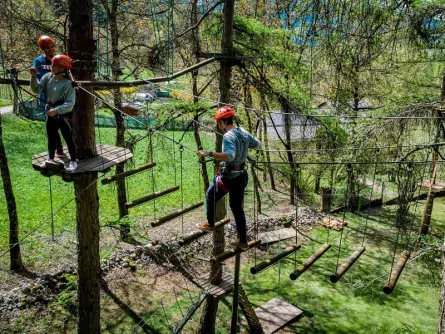 family active val di sole avontuurlijke gezinsvakantie italiaanse alpen italie val di sole klimpark 4