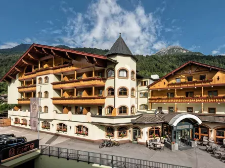 vakantie oostenrijk tirol fulpmes stubaital alpin resort stubaier hof buiten