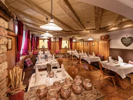 vakantie oostenrijk tirol fulpmes stubaital alpin resort stubaier hof diner
